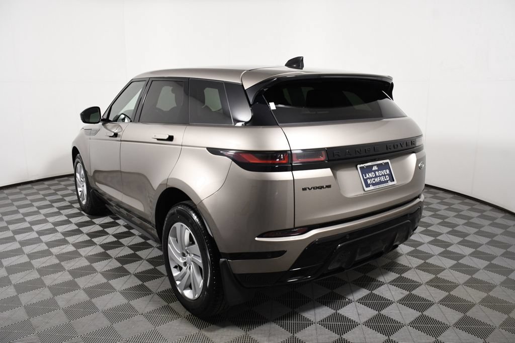 Used 2023 Land Rover Range Rover Evoque R-Dynamic S AWD/4WD image 4