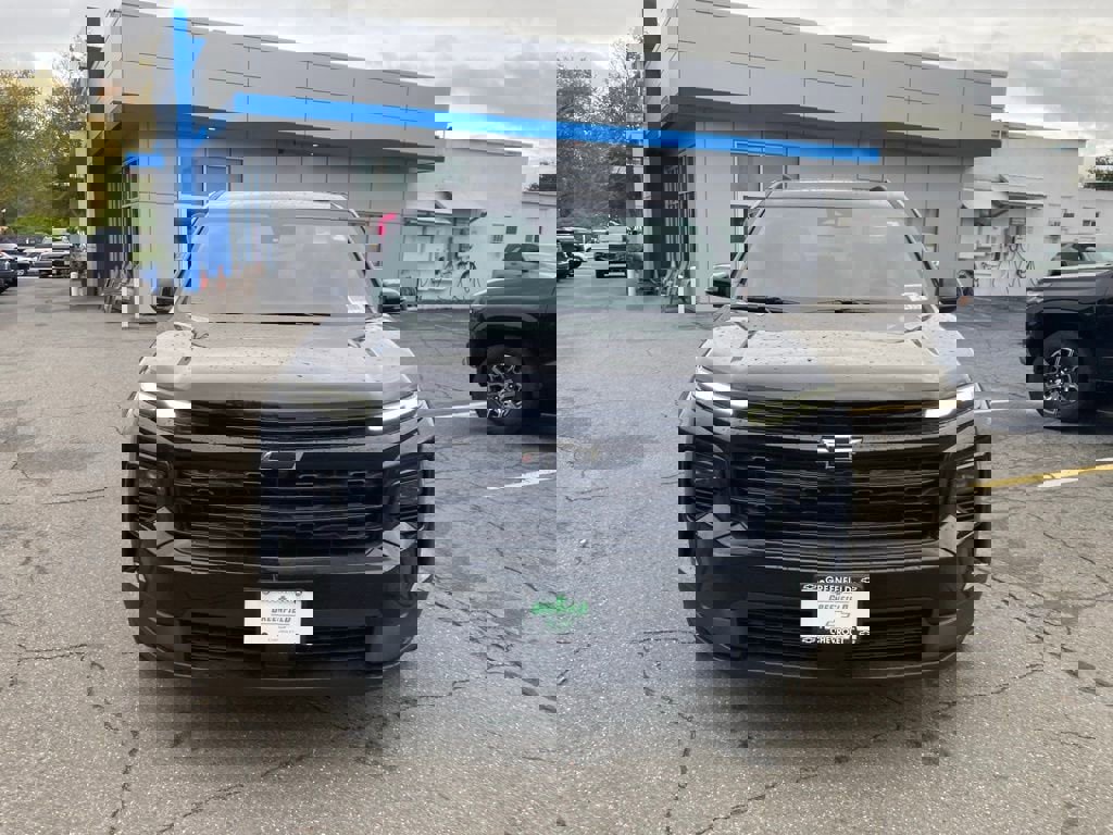 New 2026 Chevrolet Traverse LT w/ Midnight/Sport Edition image 2