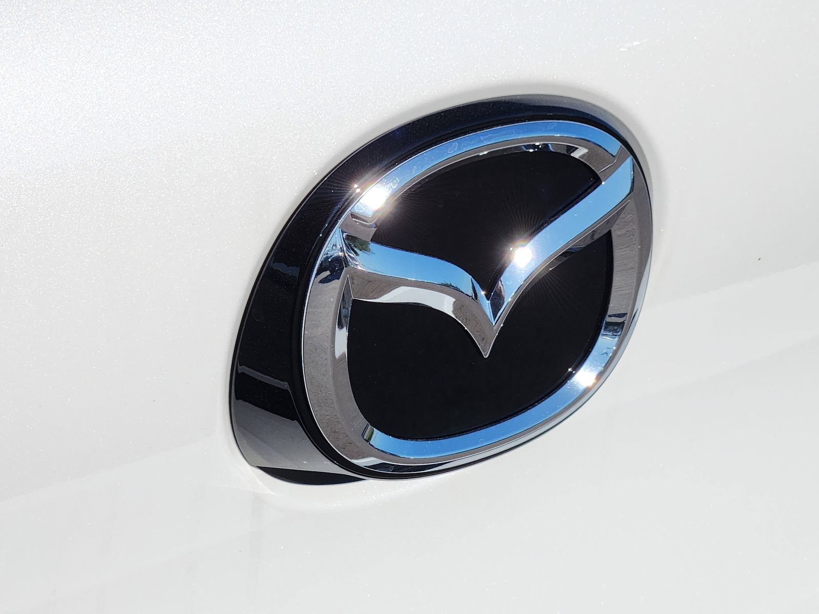New 2026 MAZDA MAZDA3 2.5 S Hatchback w/ Premium Pkg FWD image 11