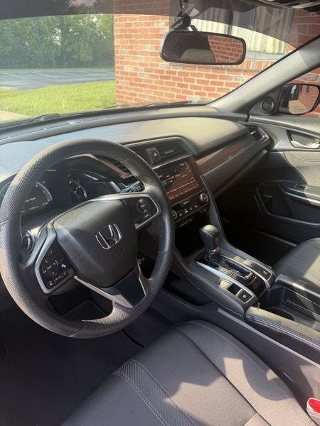 Used 2017 Honda Civic EX image 9