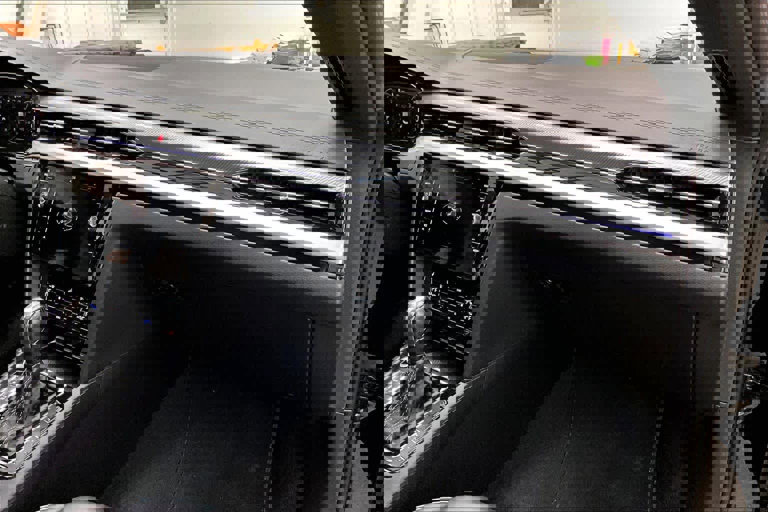 Used 2022 Volkswagen Arteon SEL w/ Black Wheel Package image 18