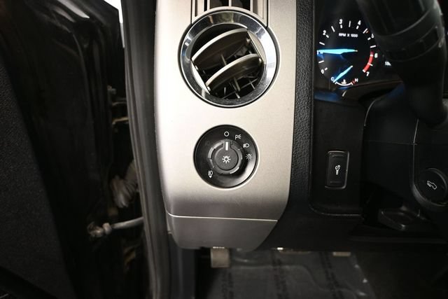 Used 2016 Ford Expedition EL XLT AWD/4WD image 29