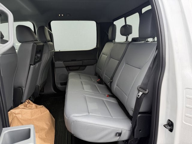 New 2026 Ford F550 4x4 Crew Cab image 9