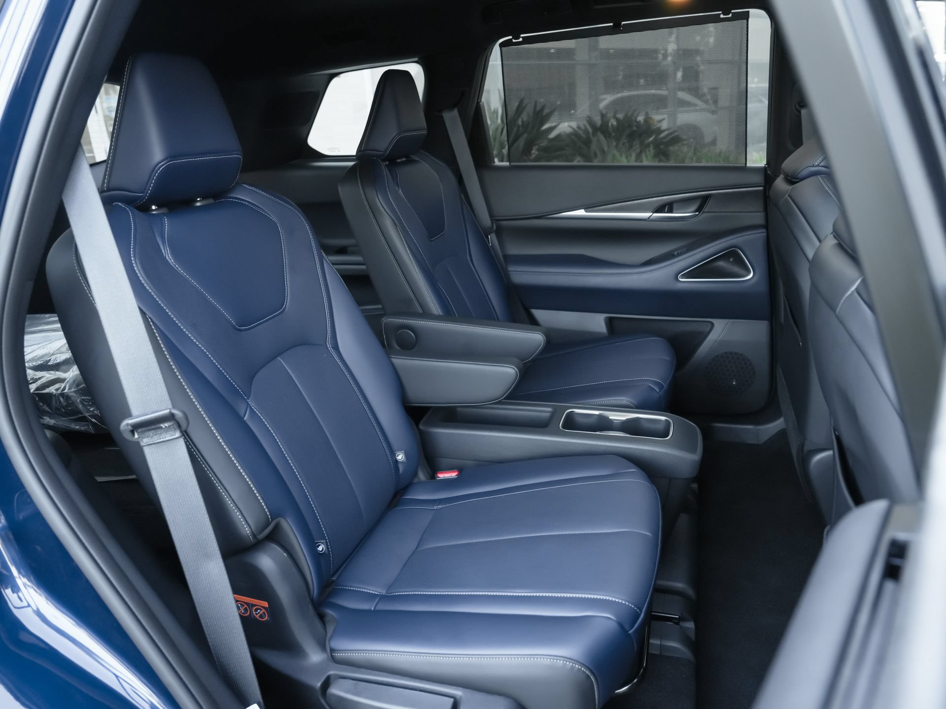 Certified 2026 INFINITI QX60 Sport w/ Dark Cargo Package AWD/4WD image 36