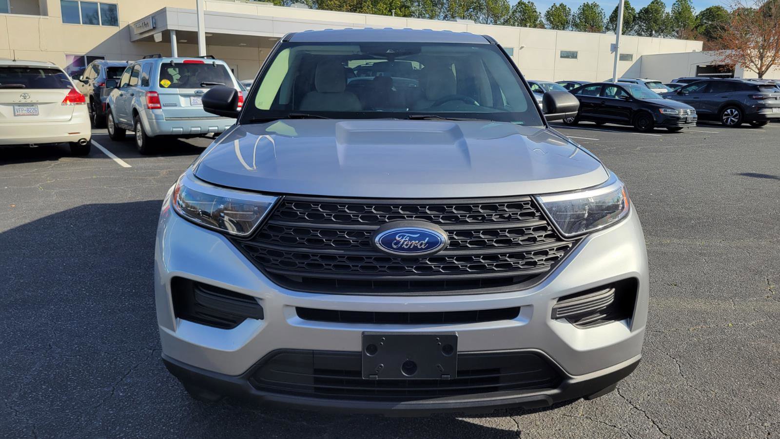 Used 2022 Ford Explorer Base image 8