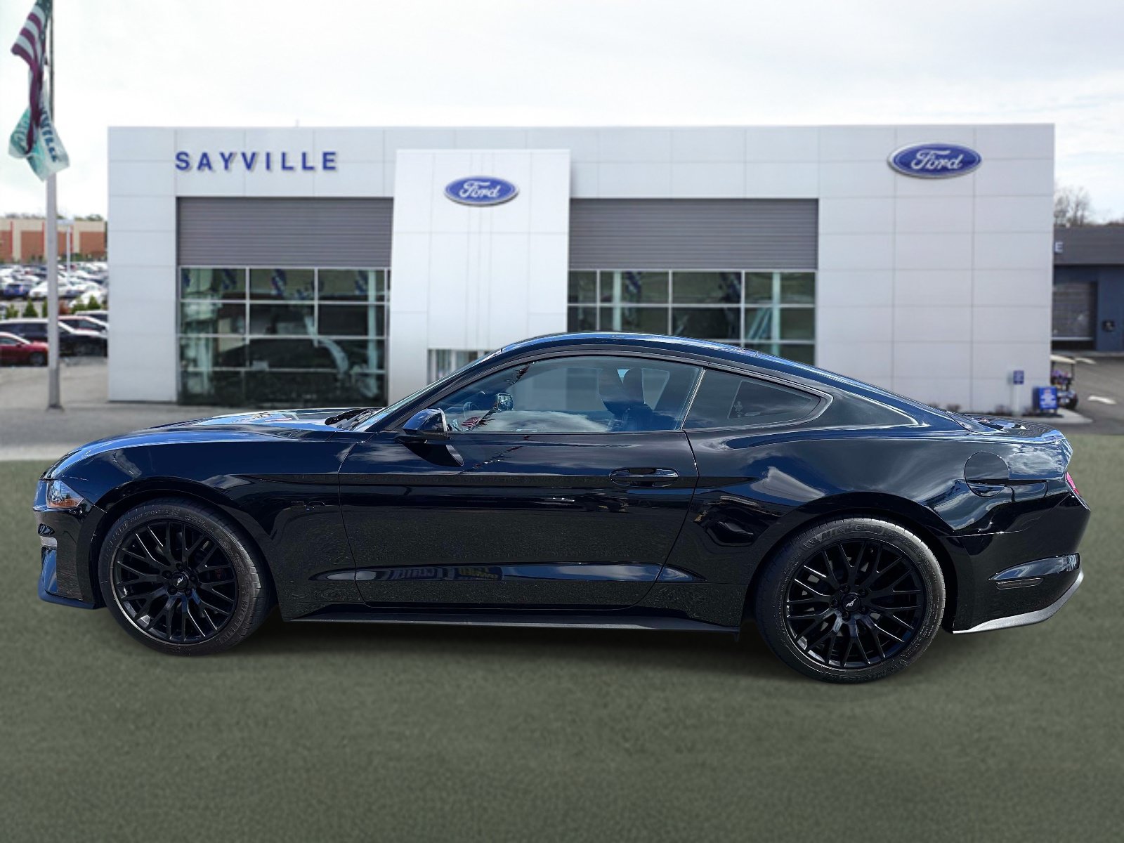 Used 2019 Ford Mustang GT Premium w/ GT Performance Package RWD image 2
