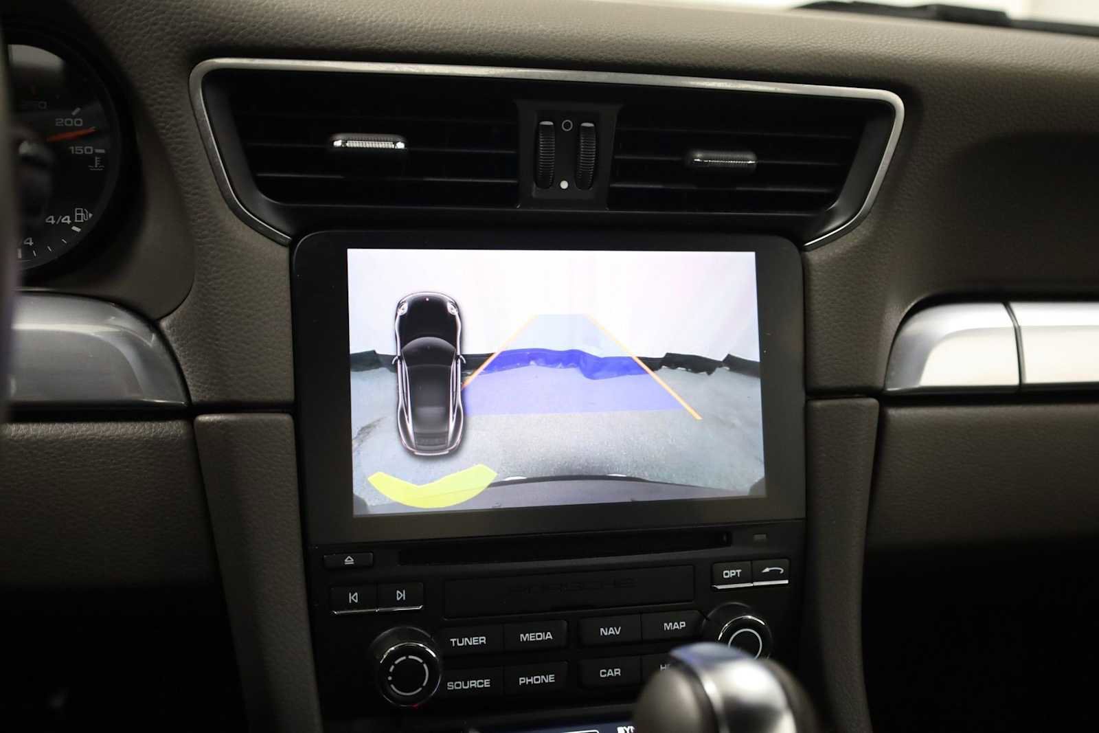 Certified 2018 Porsche 911 Carrera 4S image 32