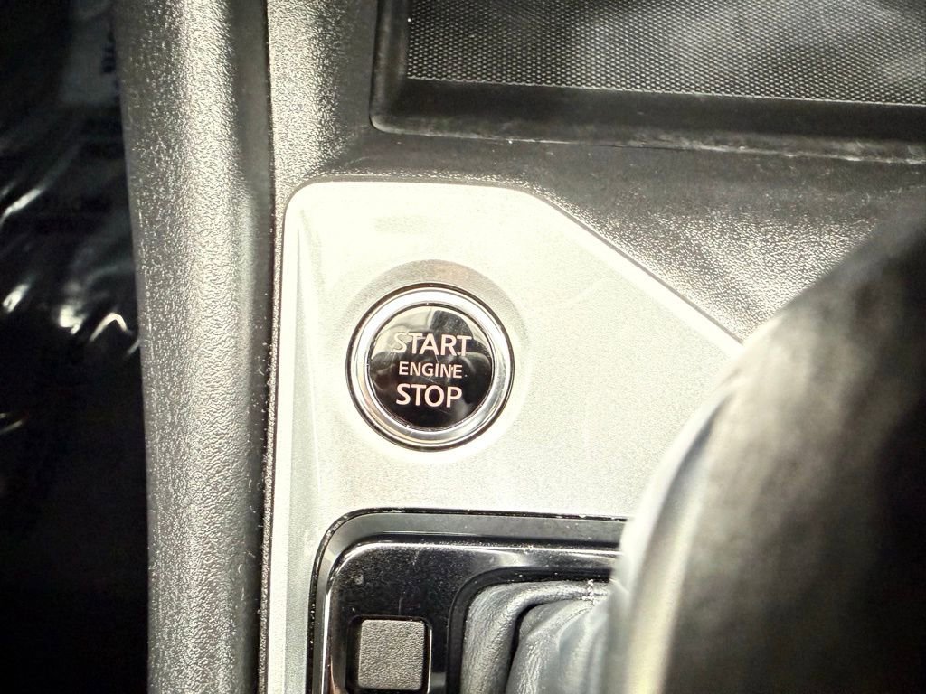 Used 2025 Nissan Altima 2.5 SV FWD image 38