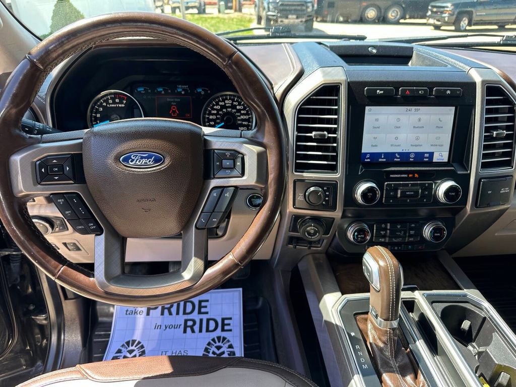 Used 2019 Ford F150 Limited w/ Trailer Tow Package image 12