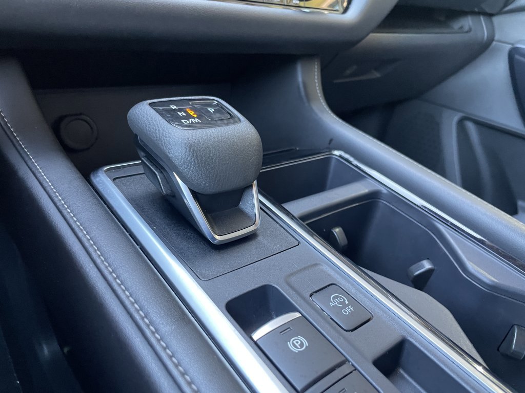 Used 2024 Nissan Pathfinder SV w/ Lighting Package (N92) image 38