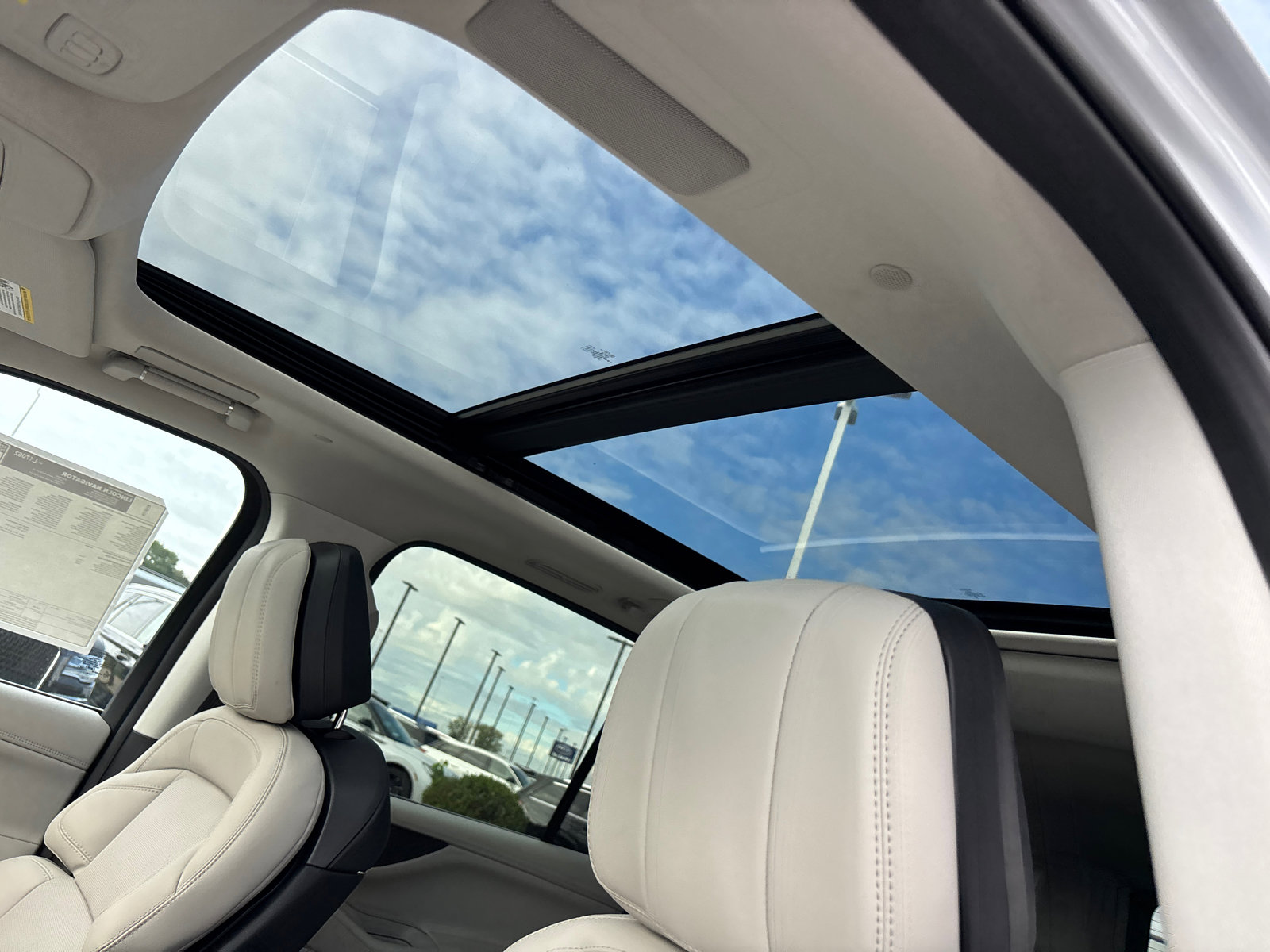 New 2025 Lincoln Navigator L Reserve image 26