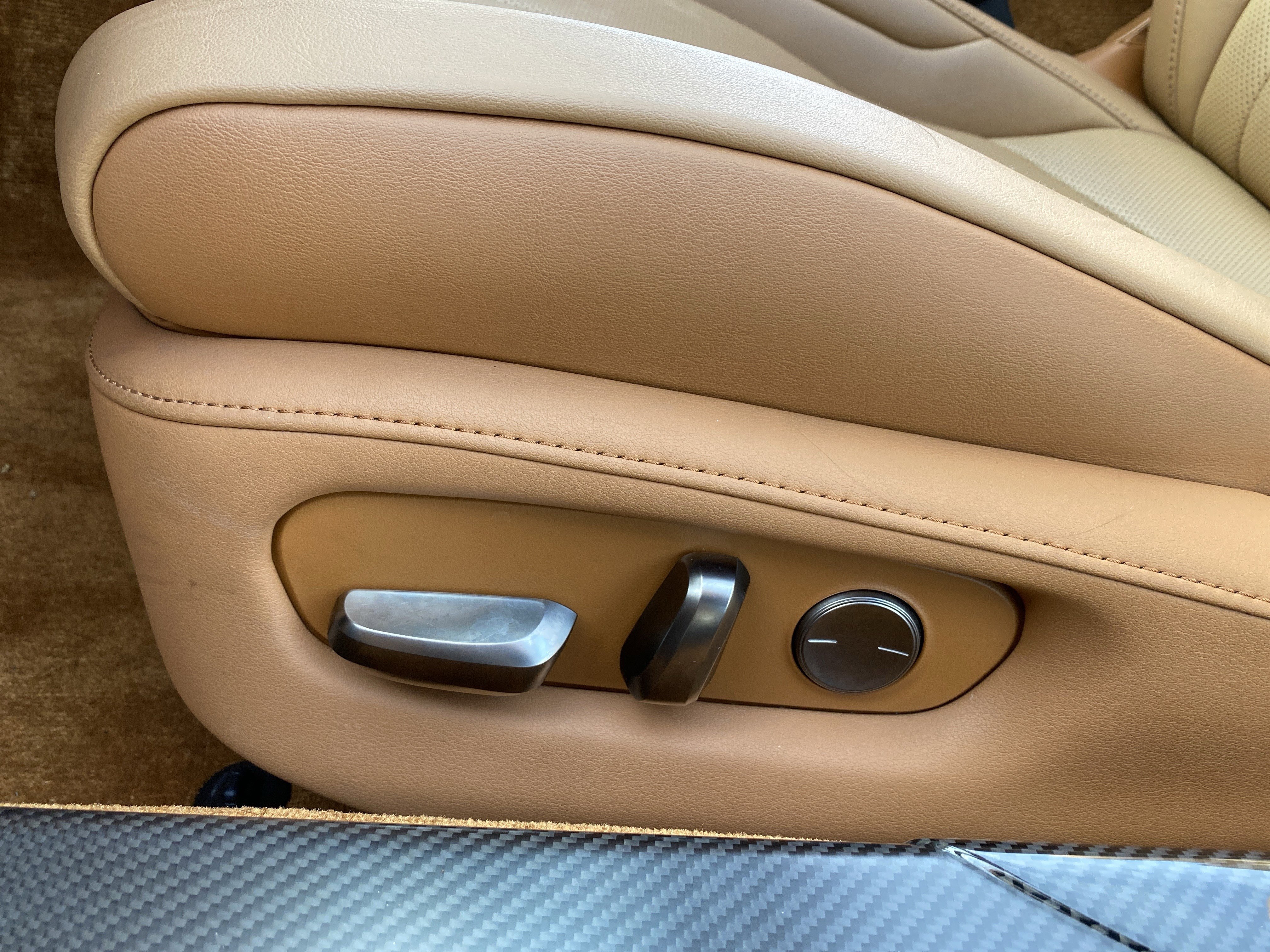 Used 2021 Lexus LC 500 Convertible w/ Touring Package image 22