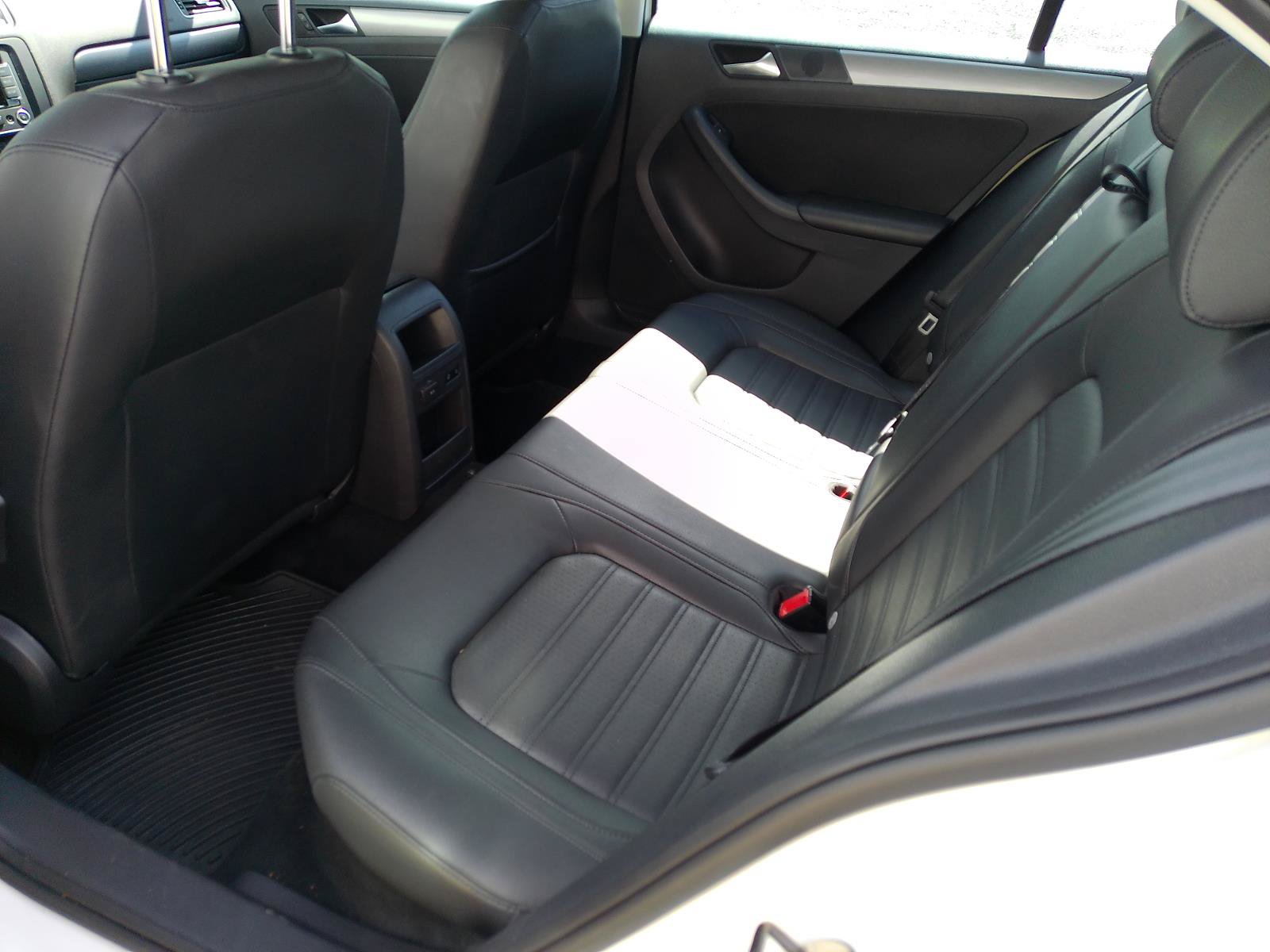 Used 2013 Volkswagen Jetta SEL FWD image 26