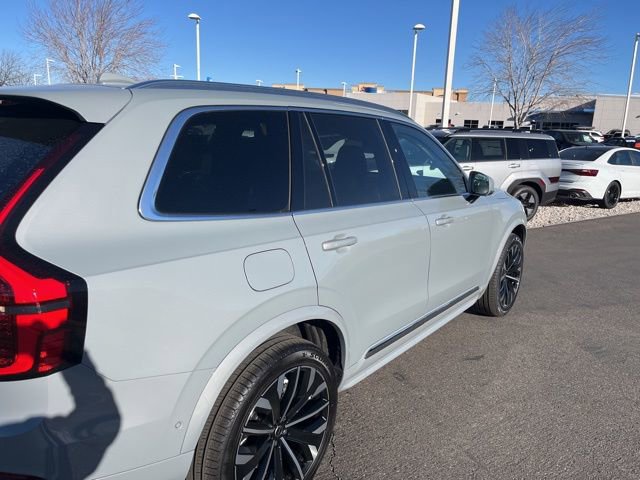New 2026 Volvo XC90 T8 Plus w/ Protection Package Premier AWD/4WD image 9