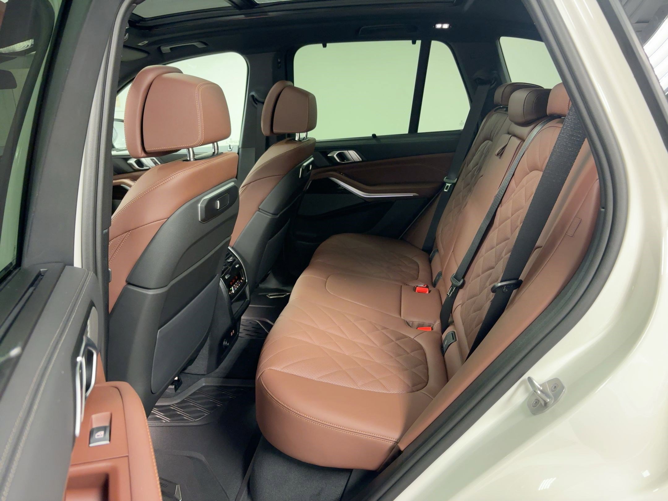 New 2026 BMW X5 sDrive40i w/ M Sport Package image 13