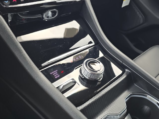 New 2026 Jeep Grand Cherokee L Limited AWD/4WD image 13