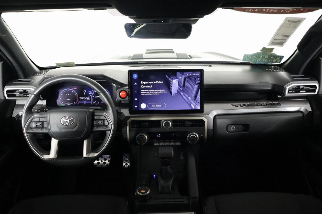 Used 2025 Toyota Tacoma TRD Sport AWD/4WD image 8