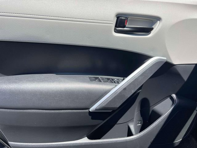 Certified 2024 Toyota Corolla Cross LE w/ Moonroof Package image 18