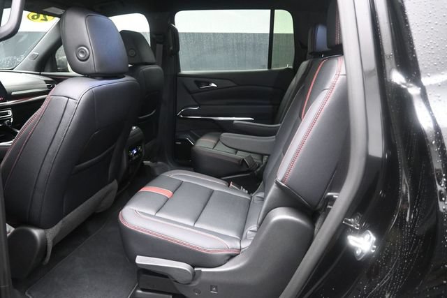 Used 2026 Chevrolet Traverse RS FWD image 20