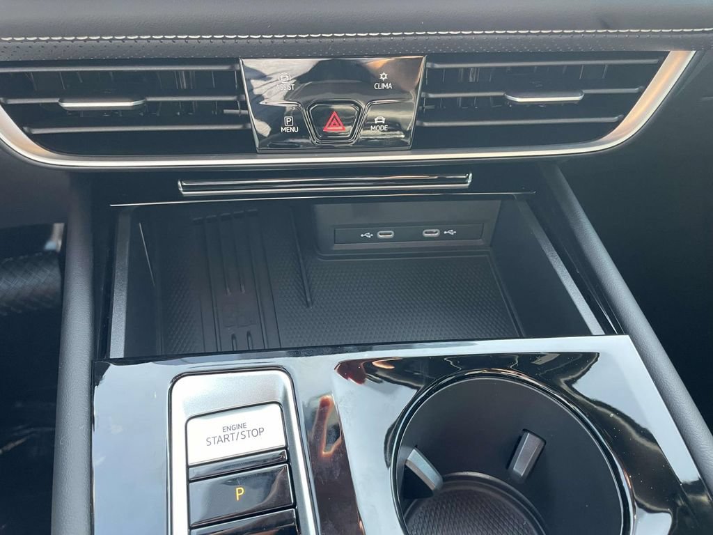New 2026 Volkswagen Atlas Cross Sport SE FWD image 28