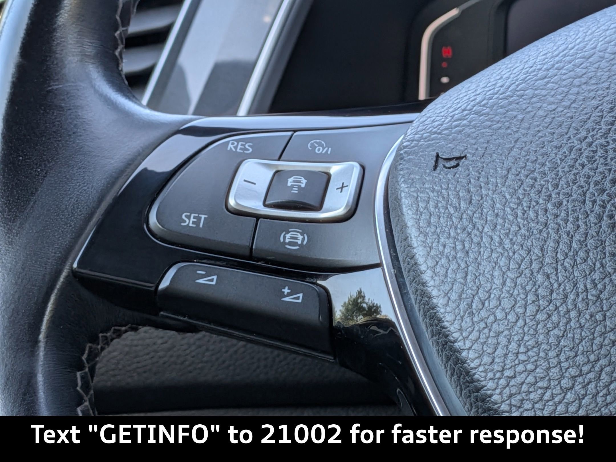 Used 2020 Volkswagen Tiguan SEL Premium R-Line w/ 3rd Row Seat Package image 31