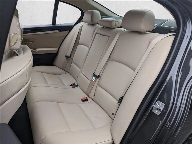 Used 2012 BMW 528i Sedan image 18