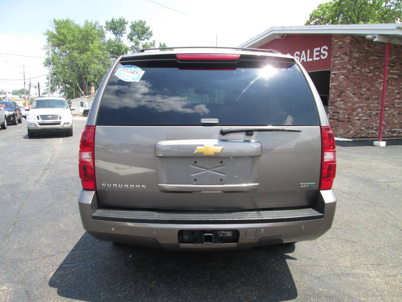 Used 2012 Chevrolet Suburban LT AWD/4WD image 18
