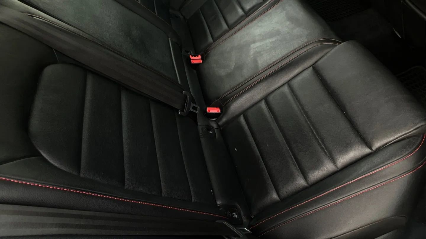 Used 2017 Volkswagen GTI SE FWD image 22