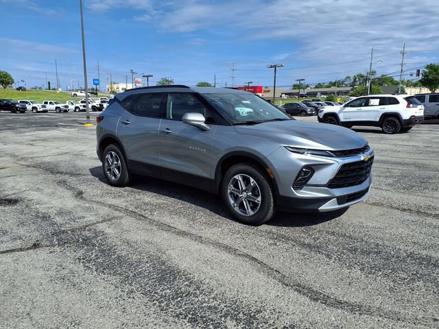 Used 2024 Chevrolet Blazer LT w/ Convenience Package FWD image 8