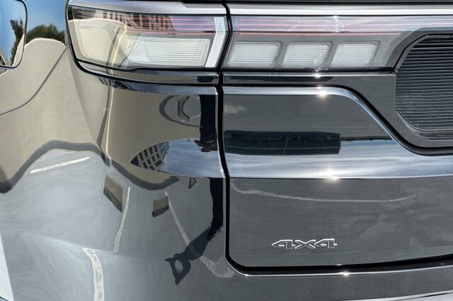 New 2026 Jeep Grand Wagoneer Limited AWD/4WD image 26