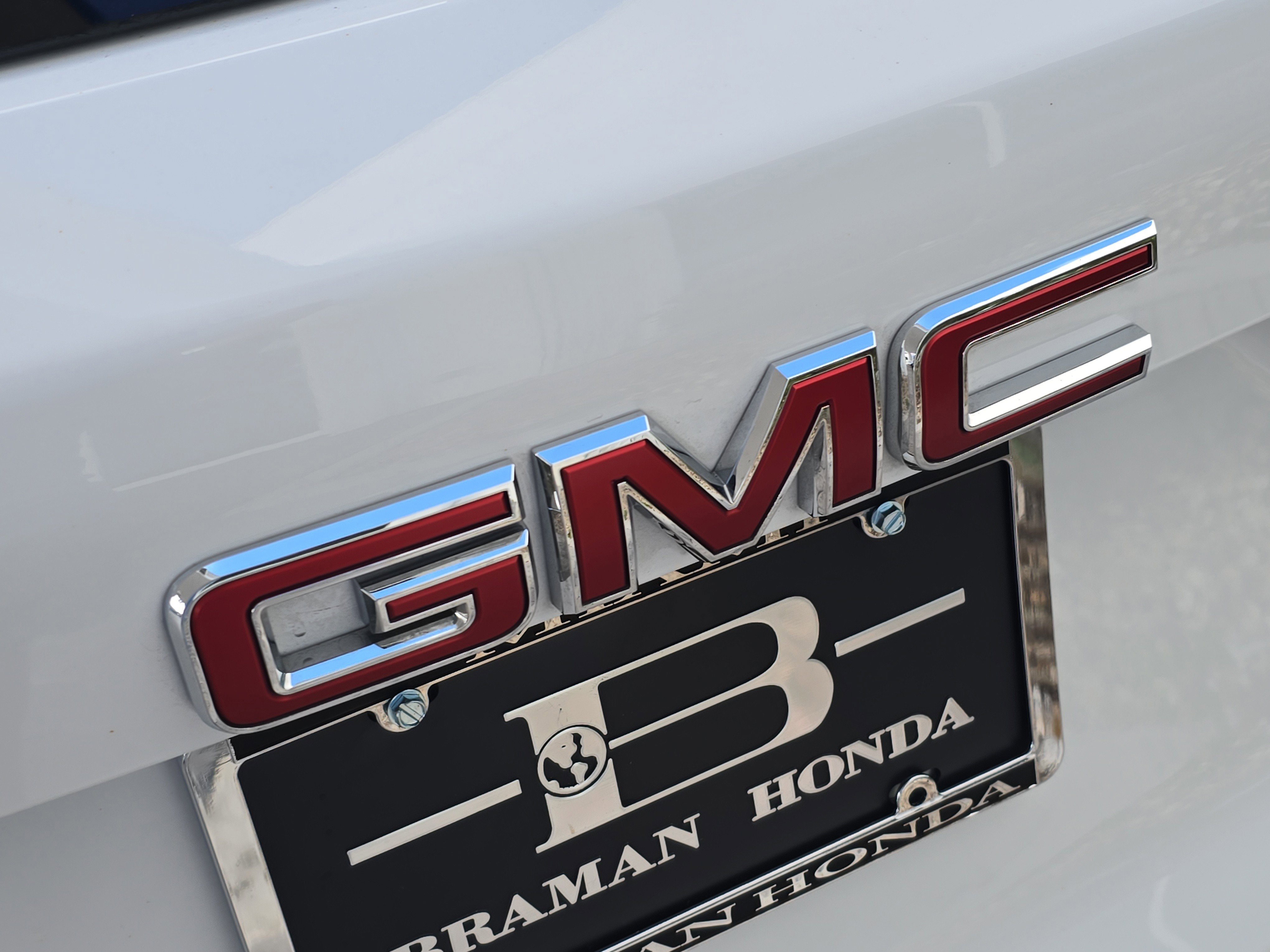Used 2026 GMC Terrain Elevation image 6
