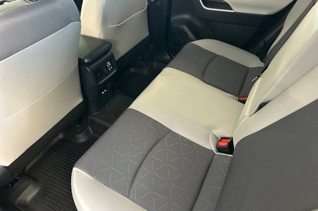 Certified 2025 Toyota RAV4 XLE w/ Convenience Package AWD/4WD image 16
