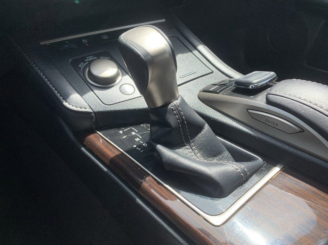 Used 2016 Lexus ES 350 w/ Luxury Package w/Wood Trim image 26