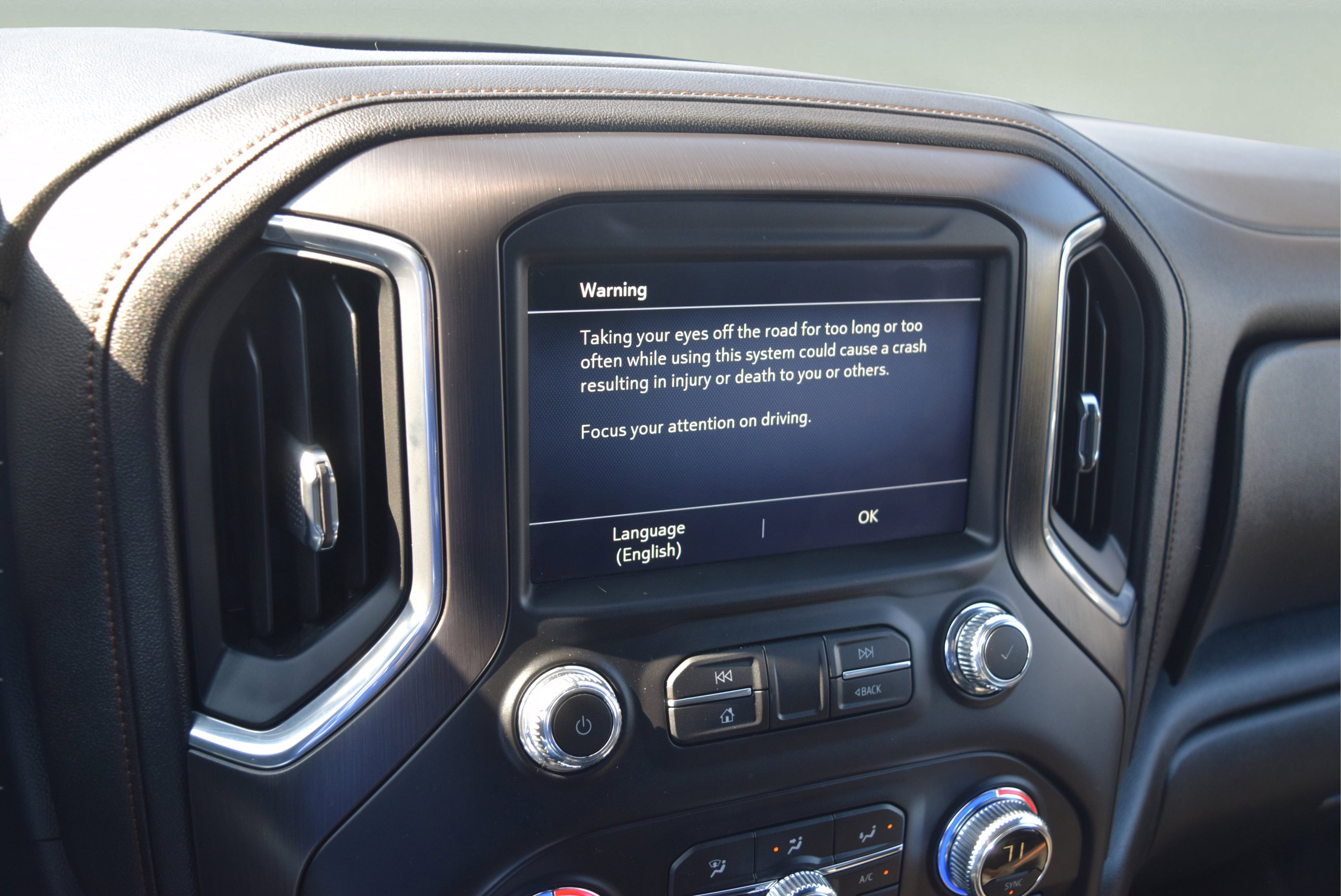 Used 2020 GMC Sierra 1500 AT4 w/ AT4 Premium Package AWD/4WD image 13