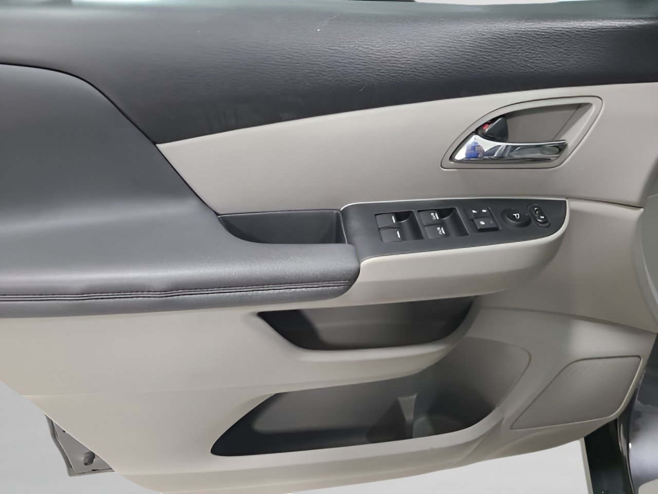 Used 2017 Honda Odyssey EX-L image 21