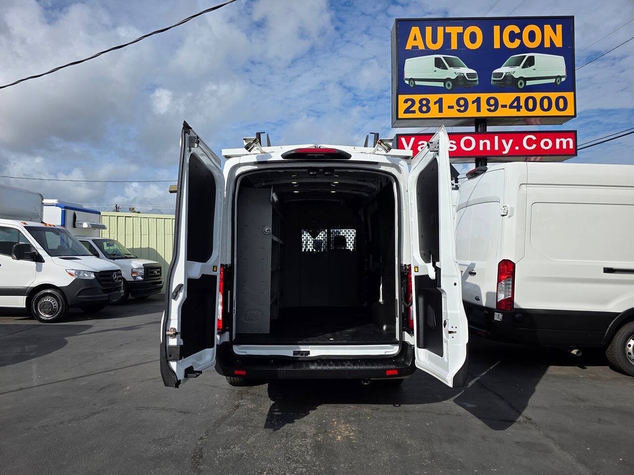 Used 2022 Ford Transit 150 Medium Roof w/ Load Area Protection Package RWD image 14