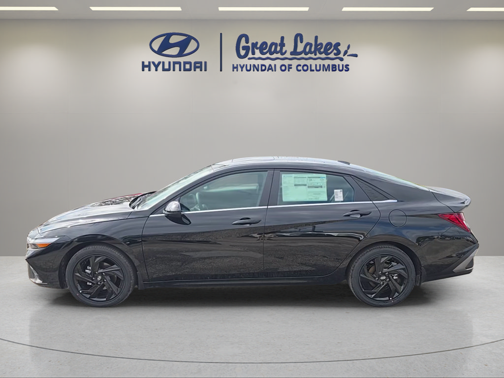 New 2026 Hyundai Elantra SEL Sport Premium FWD image 2