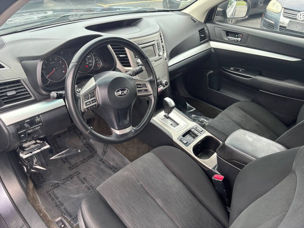 Used 2014 Subaru Legacy 2.5i Premium AWD/4WD image 8