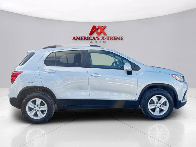 Used 2021 Chevrolet Trax LT w/ Driver Confidence Package AWD/4WD image 6