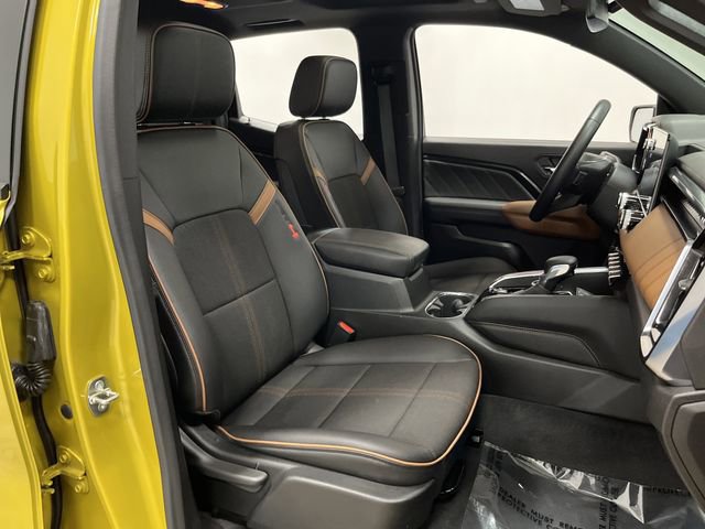 Used 2023 GMC Canyon AT4 image 31