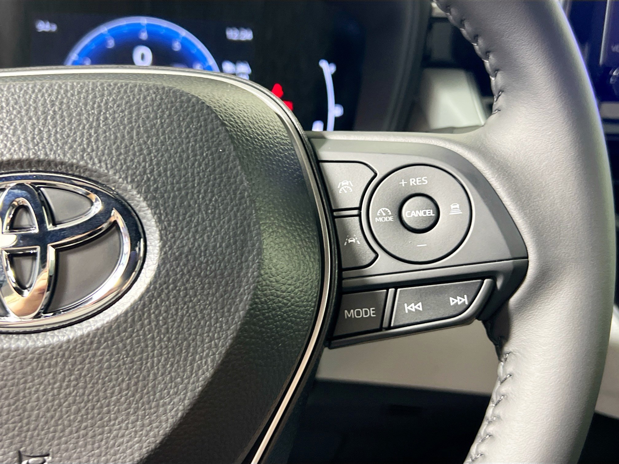 New 2026 Toyota Corolla SE FWD image 19