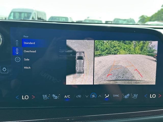 Certified 2025 Chevrolet Traverse RS AWD/4WD image 36