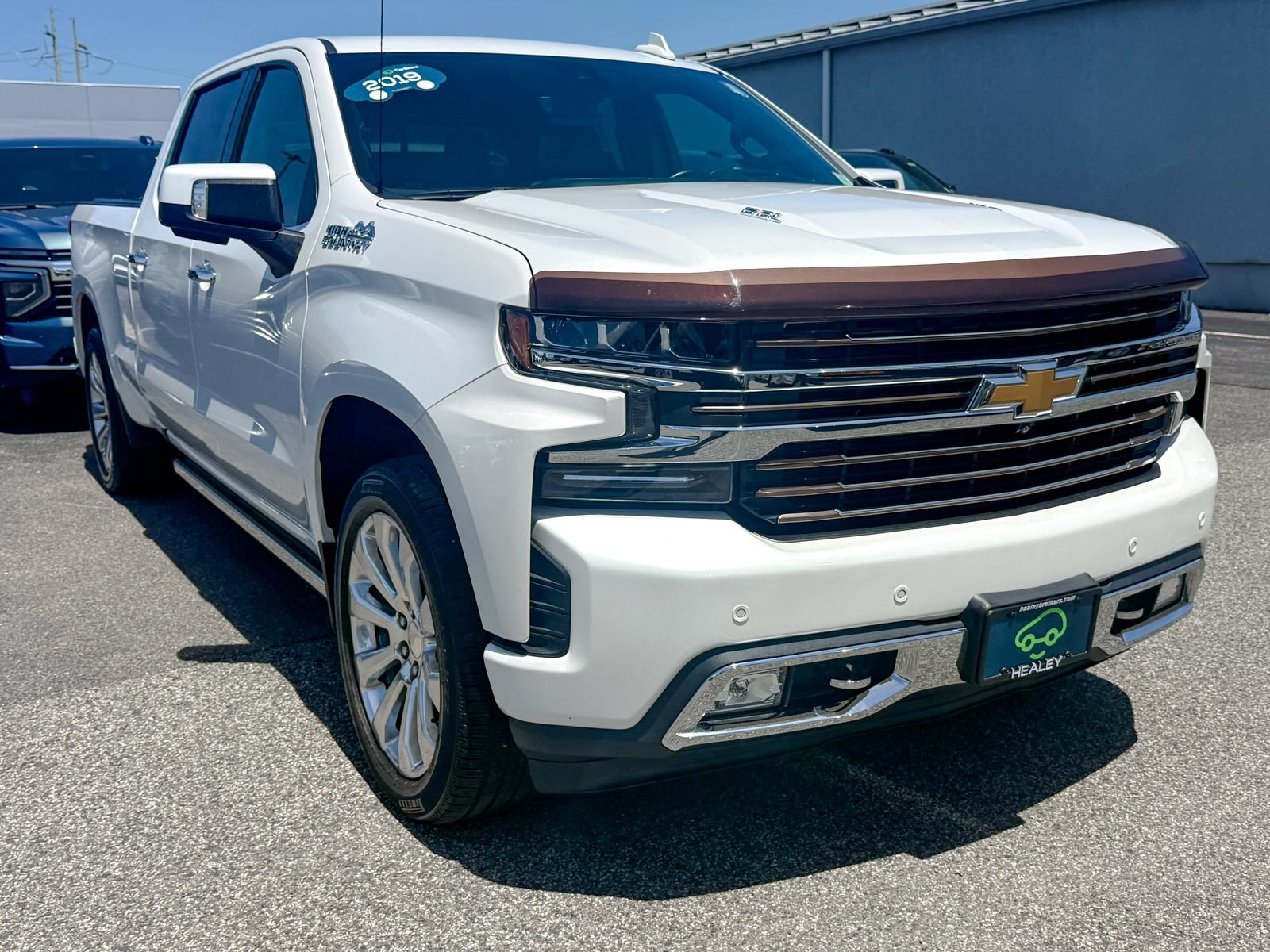 Certified 2019 Chevrolet Silverado 1500 High Country w/ Technology Package AWD/4WD image 1