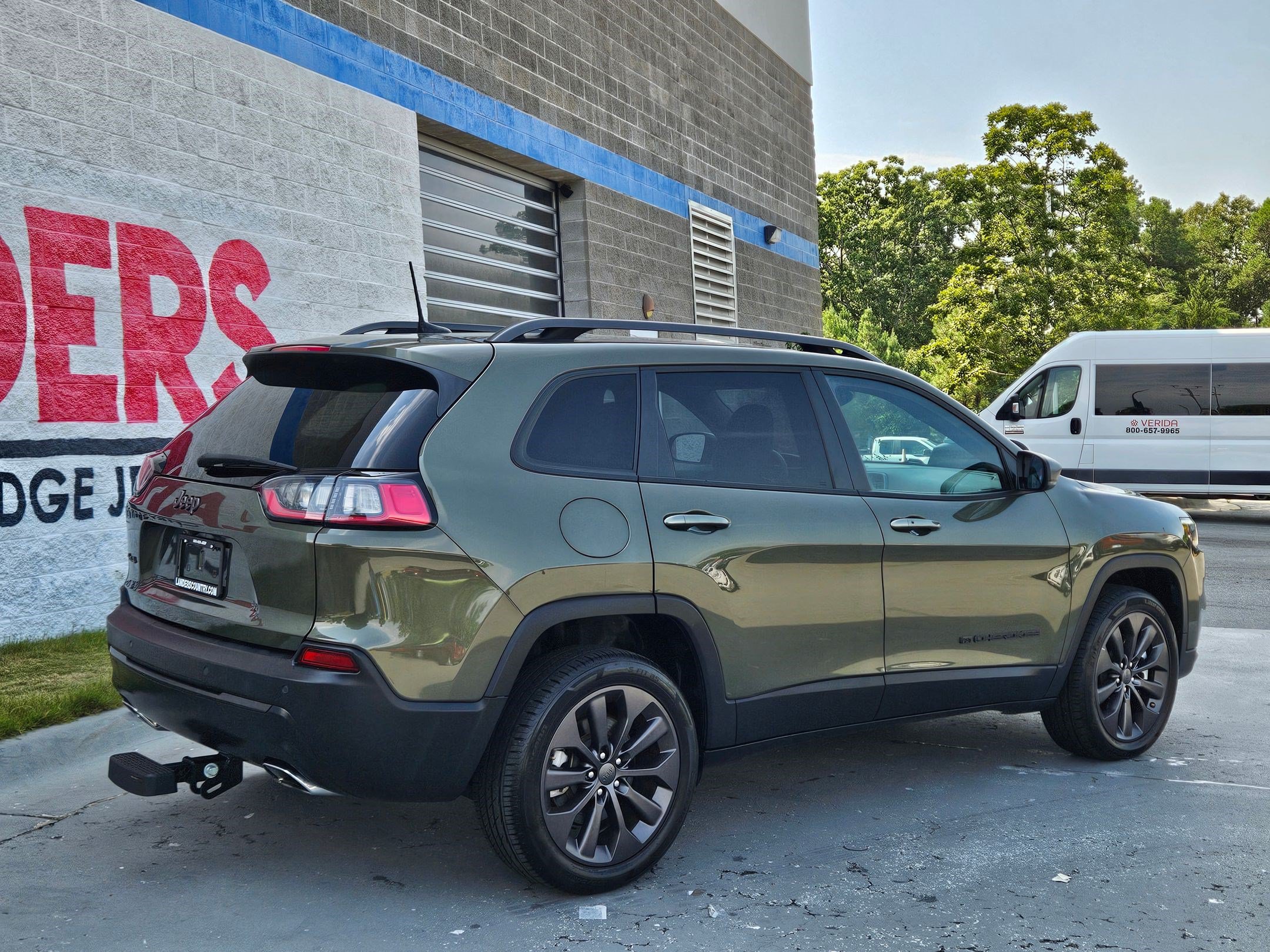 Used 2021 Jeep Cherokee Latitude Lux 80th Anniv w/ Quick Order Package 26U 80TH AWD/4WD image 7