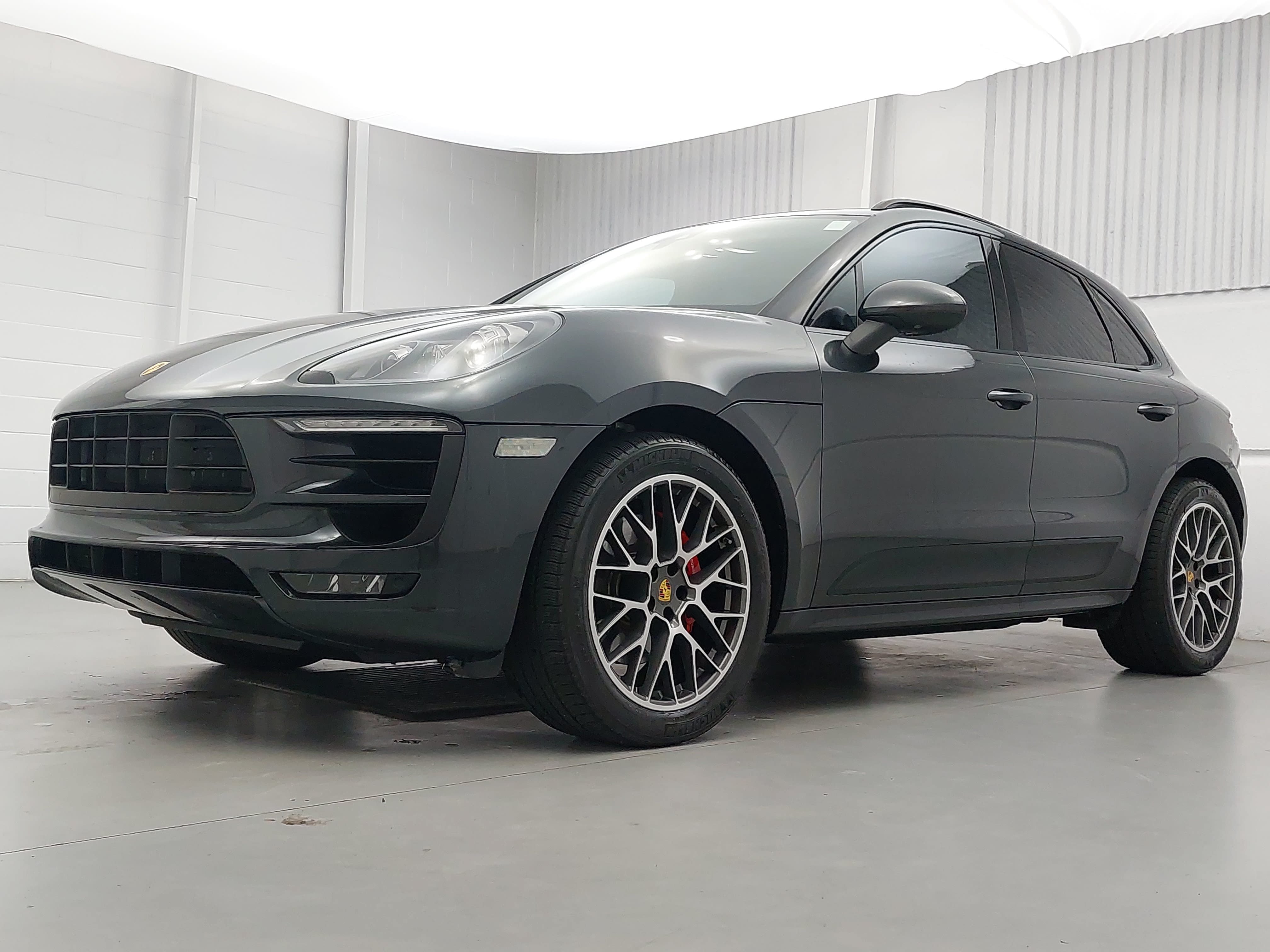 Certified 2017 Porsche Macan GTS AWD/4WD image 1