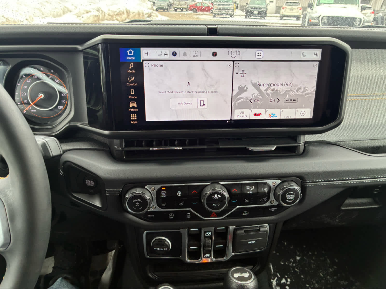 Used 2024 Jeep Wrangler Sahara image 21