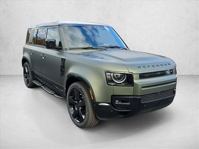 New 2026 Land Rover Defender 110 X-Dynamic SE image 3
