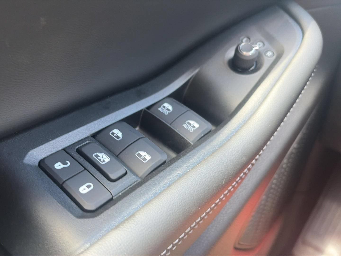 New 2026 Jeep Grand Cherokee Laredo X AWD/4WD image 19