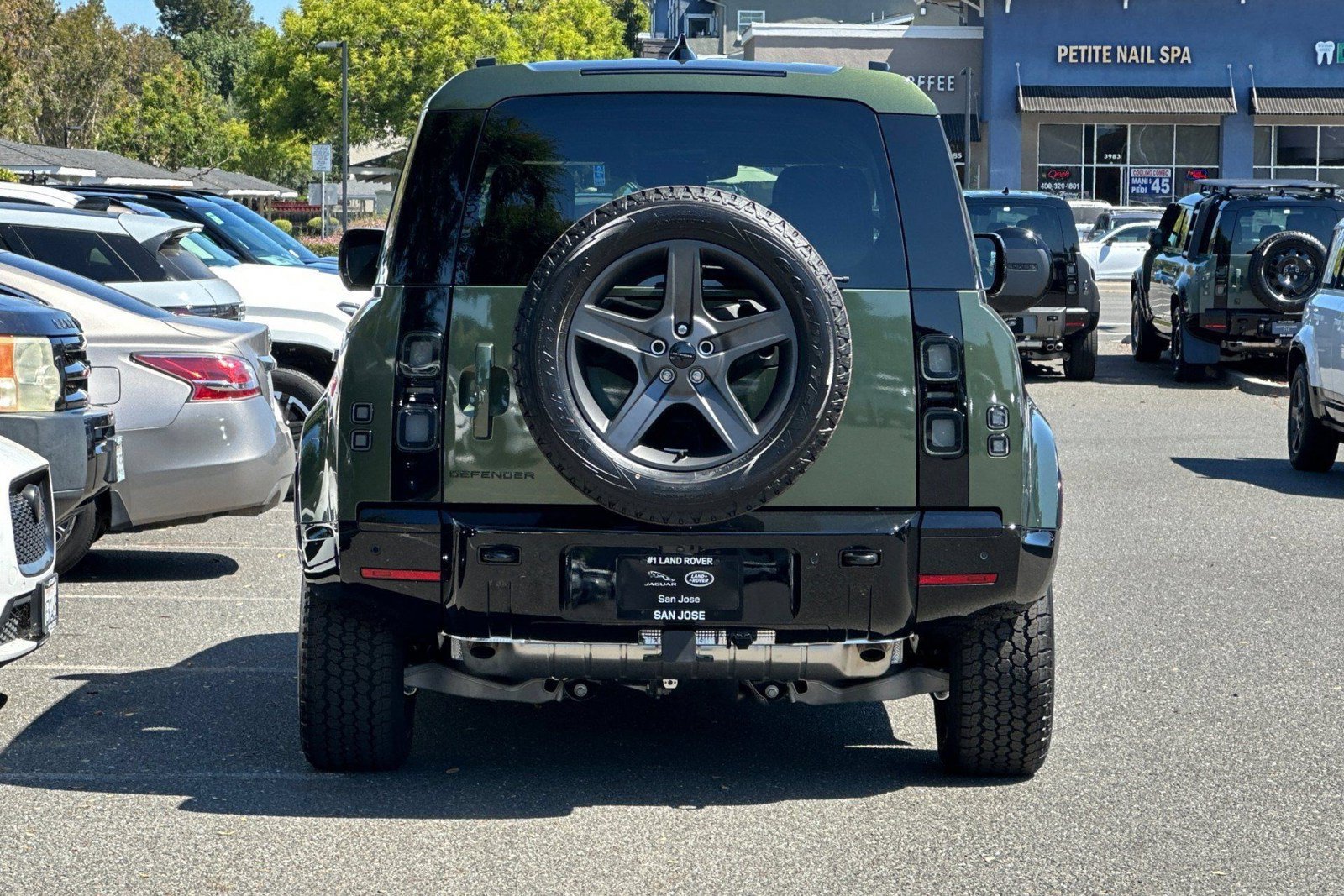 New 2026 Land Rover Defender 110 X-Dynamic SE AWD/4WD image 7