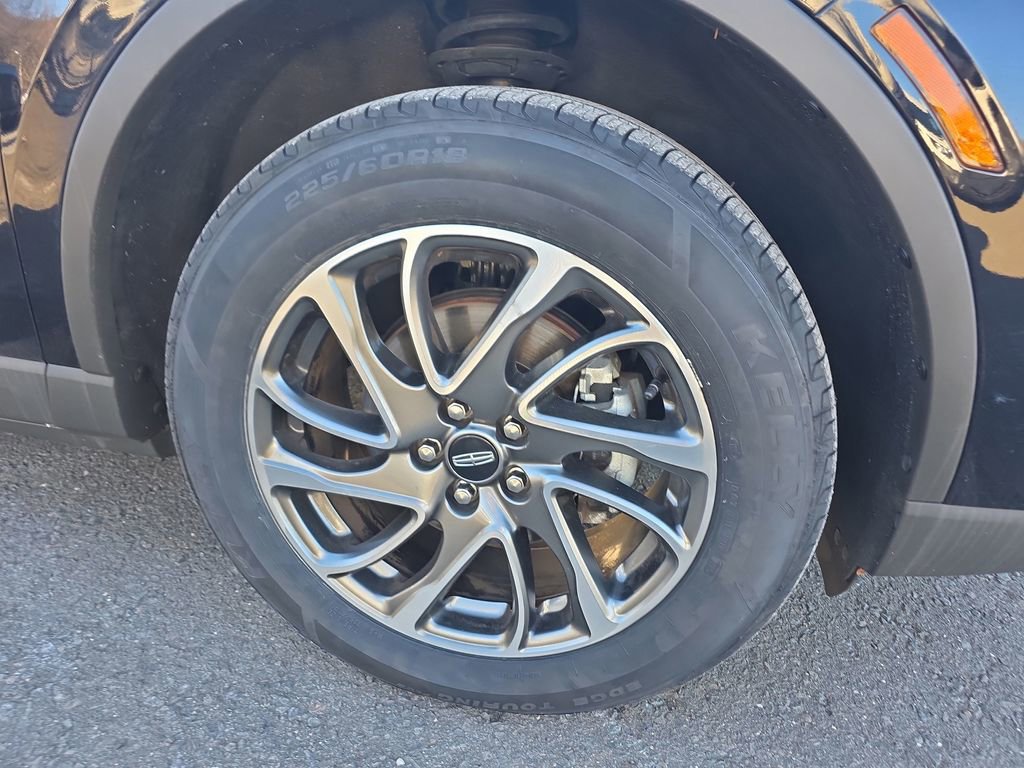 Used 2022 Lincoln Corsair AWD w/ Equipment Group 101A image 12